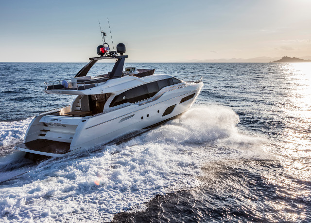 Ferretti Yachts 700: The latest-generation sporty flybridge yacht