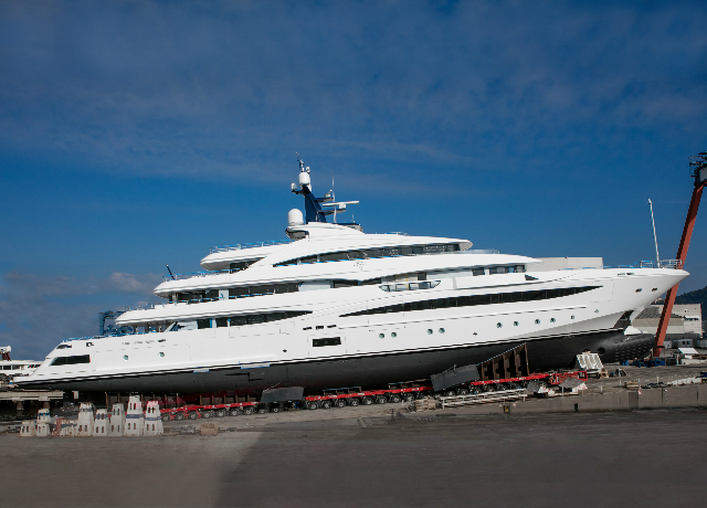 CRN moves the 74 m new build on the slipway