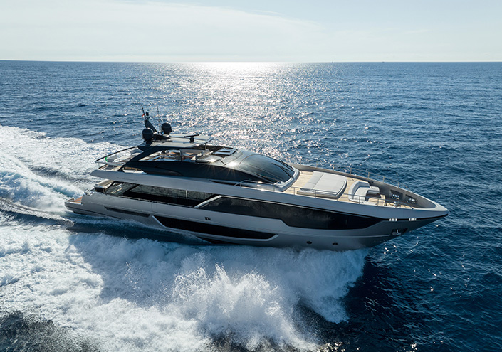 Riva 102’ Corsaro Super: the new era of flybridge yachts.