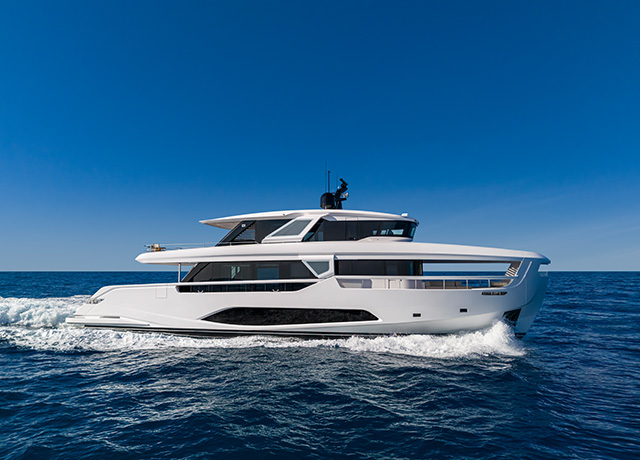 INFYNITO 90 de Ferretti Yachts : des croisières sans frontières ni limites vers la durabilité.<br />
 