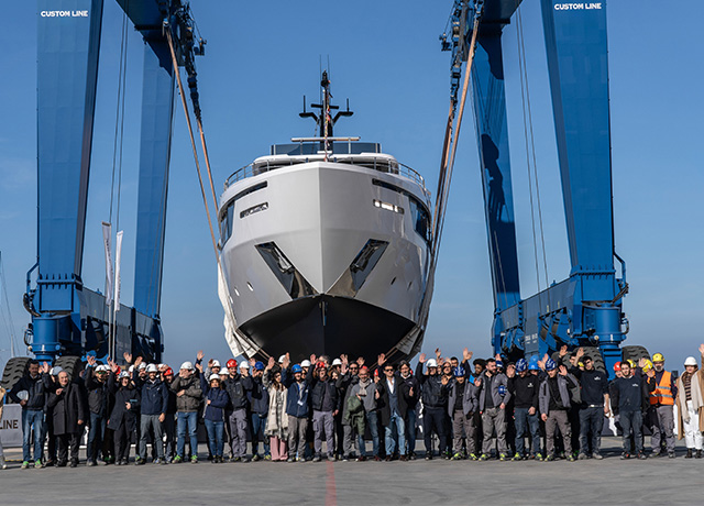 Foi lançada a décima sexta Navetta 30 da Custom Line emblema de elegância e estilo ateporal.<br />
 <br />
 