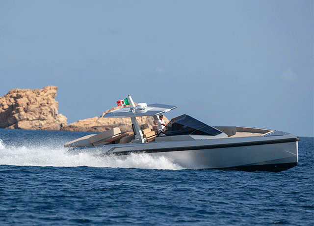 Ferretti Group at Boot Düsseldorf with the world premiere of Riva Iseo Super and other important new developments.