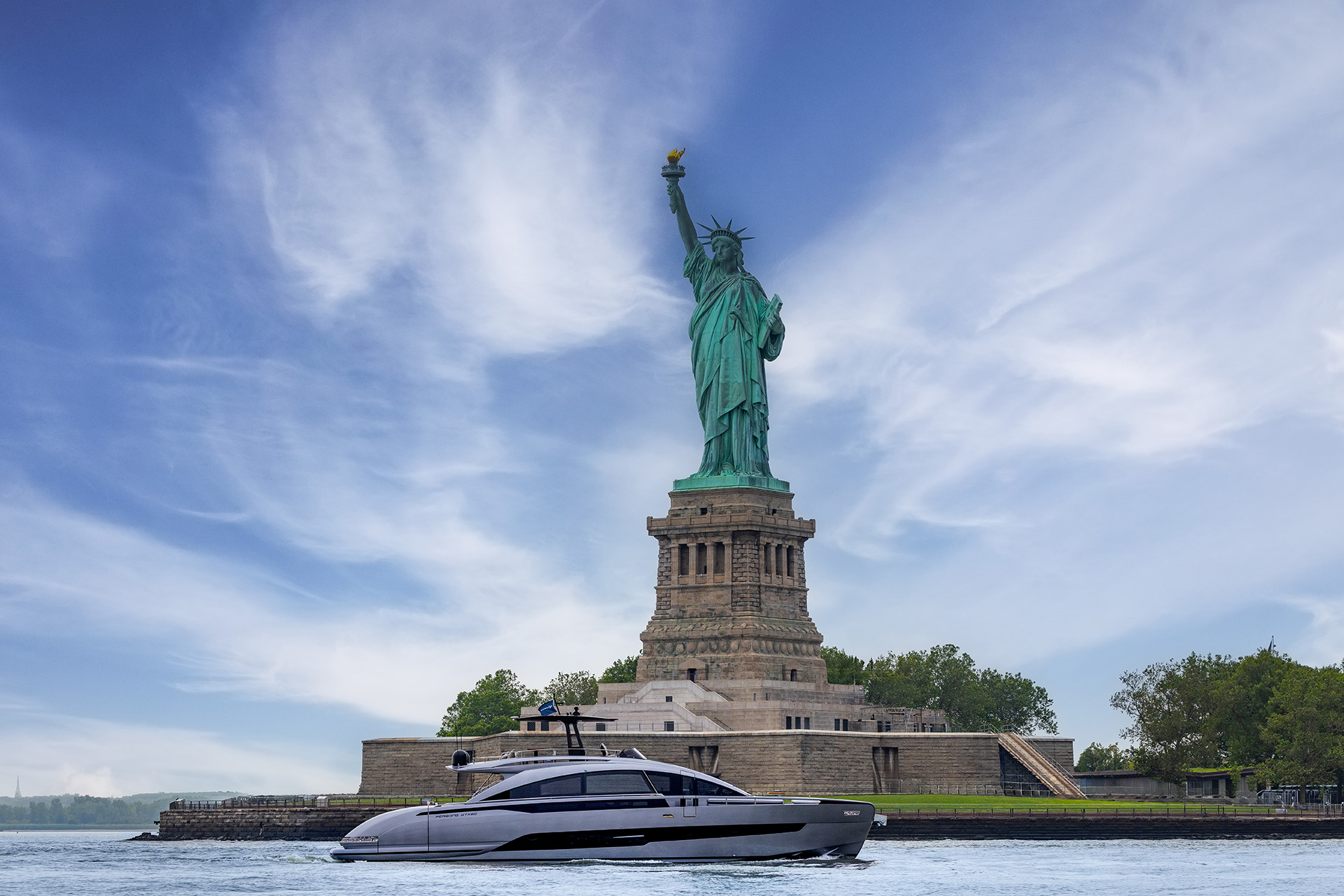 From New York to the Hamptons, Pershing GTX80 takes on the Atlantic in the only way Pershing knows: boldly.